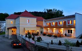 Hotel Garni Pension Gambrinus